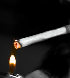 Rauchen gilt als Risikofaktor Nummer eins (Foto: pixelio.de/A.Dreher)