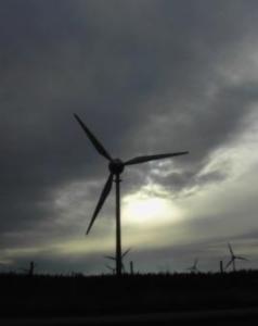 Dunkle Wolken über Windkraftindustrie (Foto: aboutpixel.de, revolvermann)