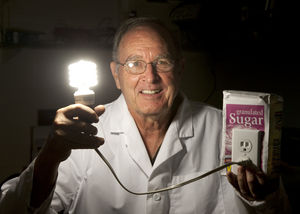 Gerald Watt: Zucker als Stromquelle (Foto: BYU/Mark A. Philbrick)