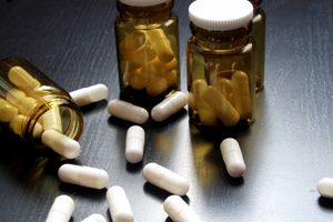 Handel mit illegalen Medikamenten nimmt deutlich zu (Foto: aboutpixel.de, Babatunde)