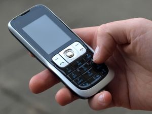 China kämpft gegen Pornos auf dem Handy (Foto: pixelio.de, Viktor Mildenberger)