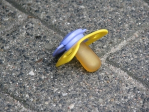 Auch in Babyschnullern wurde BPA gefunden (Foto: pixelio) Auch in Babyschnullern wurde BPA gefunden (Foto: pixelio)