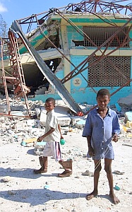 Fast die Hälfte der Bebenopfer in Haiti sind Kinder (Foto: jugendeinewelt.at)