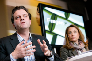 Arbeitgeber McDonald's wehrt sich gegen Vorurteile (Foto: fotodienst.cc) Arbeitgeber McDonald's wehrt sich gegen Vorurteile (Foto: fotodienst.cc)