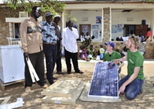 SolarChill kühlt in armen Ländern des Südens Medikamente und Lebensmittel (Foto: greenpeace.de)