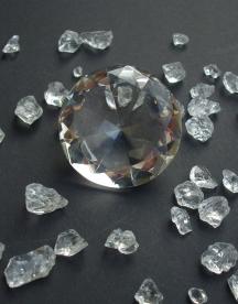 Diamanten in Asien trotz Krise weiter gefragt (Foto: pixelio.de, Ren)