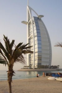 Dubai kann aufatmen (Foto: pixelio.de, Katja Neubauer)