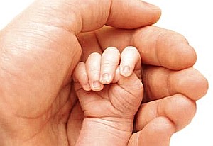 Die ersten Tage nach der Geburt sind besonders wertvoll (Foto: aboutpixel.de/Wimmer)