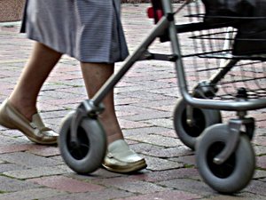 Steigende Lebenserwartung bringt Zunahme der Parkinson-Erkrankungen (Foto: matchka/pixelio.de)
