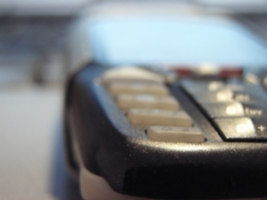 Handy: Emerging Markets als Wachstumstreiber (Foto: aboutpixel.de, Karl Waldeck)