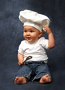 Neuer Baby-Speiseplan: Frühe Gewöhnung an Allergene schützt (Foto: pixelio.de/Meltis)