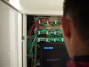 IT-Support: Outsourcing-Trend zieht wieder an (Foto: aboutpixel.de, Anna Nym)