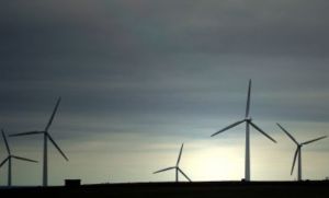 Windräder: Nachhaltige Stromquellen gefragt (Foto: aboutpixel.de, Reiner Pflamminger)