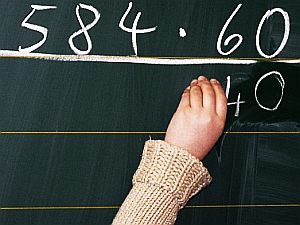 Mathematik: Mädchen stehen den Buben um nichts nach (Foto: pixelio.de/Schütz)
