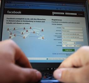 Social Media am Beispiel Facebook: Interaktion ist Schlüssel für Werber (Foto: pixelio.de, F. Gopp)