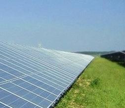 Solar-Anlage: Nettoverschuldung nach neun Monaten beträgt rund 262 Mio. Euro (Foto: conergy.de)