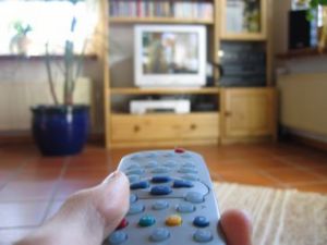 Fernbedienung: TV ist weiter das klassische Lean-Back-Medium (Foto: aboutpixel.de/Peter Schuster)