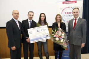 EBC*L Champion 2010 ist die italienische Studentin Maria Luisa Nuzzo (mitte) (c) Karl Michalski
