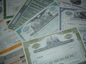 Aktien: Krisen verschreckten private Investoren (Foto: pixelio.de, ALPIX)