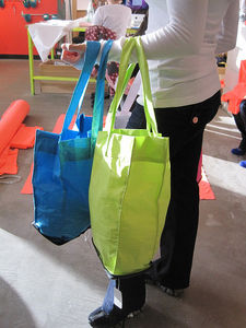 Shopping: User wollen online doppelt sicher gehen (Foto: flickr.com, lululemon athletica)