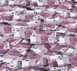 Geld: Deutschem Fiskus entgehen Jahr für Jahr Millionen (Foto: pixelio.de, Gerd Altmann)
