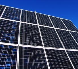 Solardach: Payom Solar wächst schneller als der Markt (Foto: pixelio.de, Rainer Sturm)