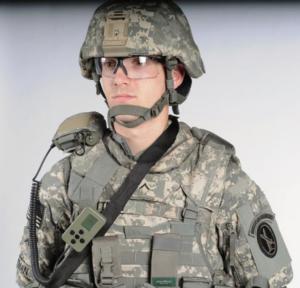 US-Soldat mit Schallsensor: Mehr Sicherheit vof afghanischen Angreifern (Foto: PEO Soldier)