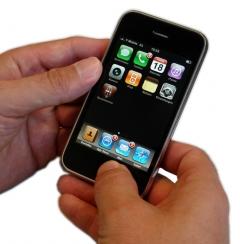 iPhone: Neue Web Apps lassen sich auf allen Endgeräten darstellen (Foto: pixelio.de/Kigoo Images)