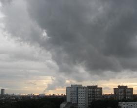 Tornado über Berlin: Prognosen können Leben retten (Foto: pixelio.de, Marko Paul Kretschmer)