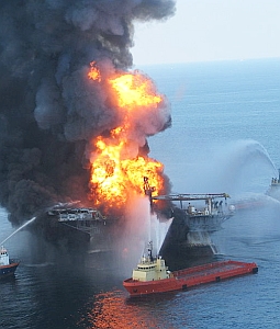 Deepwater Horizon: Ein Jahr später ist bei Offshore-Förderungen alles wie zuvor (Foto: WikimediaCC)