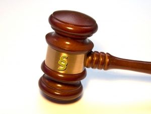 Urteil: Google verletzt mit Linux ein Patent (Foto: pixelio.de, Thorben Wengert)