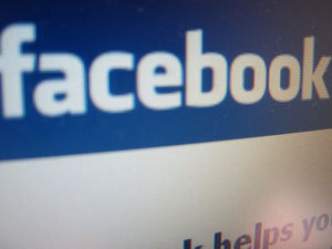 Facebook: Soziale Medien helfen PR-Branche (Foto: flickr.com, Julien LOZELLI)