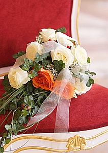 Brautstrauß: Seniorinnen sind wichtigste Zuseher (Foto: aboutpixel.de/Citido)