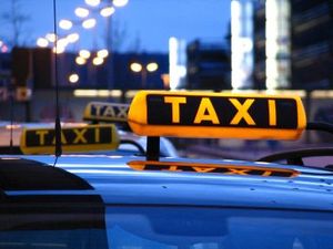 Taxi: Unwissenheit wird oft ausgenutzt (Foto: aboutpixel.de/Rainer Sturm)