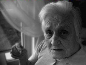 Alte Frau: 2050 sind zehn Prozent älter als 80 (Foto: aboutpixel.de/G. Altmann) Alte Frau: 2050 sind zehn Prozent älter als 80 (Foto: aboutpixel.de/G. Altmann)