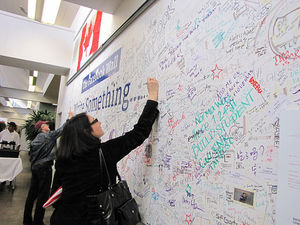 Facebook Pinnwand: User oft ausfällig (Foto: flickr.com, Mari Smith)