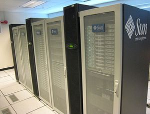 Server: Hochleistungsrechner produzieren viel Wärme (Foto: FlickrCC/ChrisDag)