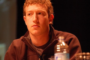 Milliardär mit 27: Facebook-CEO Zuckerberg (Foto: flickr.com/Andrew Feinberg)