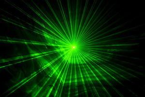 Laser: Zelle sondert einen Laserstrahl ab (Foto: aboutpixel.de/G.K.)