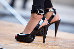 Hohe Absätze: Experten raten ab von ständigem Tragen (Foto: FlickrCC/dChris)