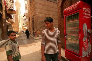 Cola-Automat in Kairo: Weltmarken nutzen Umbruch (Foto: flickr.com, Tim)