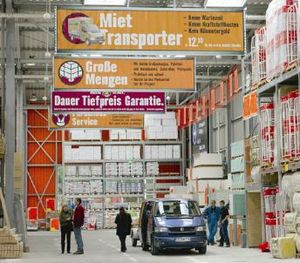 Hornbach-Lager: Konjunkturbelebung greift um sich (Foto: hornbach.de)