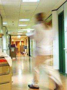 Krankenhaus: Mehr Menschen brauchen Leistung (Foto: aboutpixel.de/Kim Czuma) Krankenhaus: Mehr Menschen brauchen Leistung (Foto: aboutpixel.de/Kim Czuma)