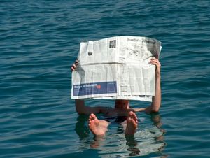 Zeitung: Mobile-Boom ändert Lesegewohnheiten (Foto: aboutpixel.de, A. Braun)