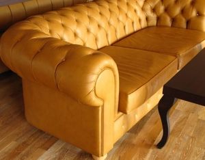 Couch: Online-Therapie stößt noch selten auf Akzeptanz (Foto: pixelio.de/sturm)