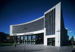Zentrale LBBW: Bank verkauft Wohnungsportfolio (Foto: LBBW)
