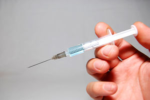 Spritze: Injektion gegen Verlangen nach Drogen (Foto: aboutpixel.de/R.Leine)