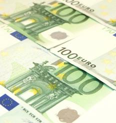 Euro-Scheine: Richtige Sprache zu Investoren wichtig (Foto: pixelio.de, Klack)