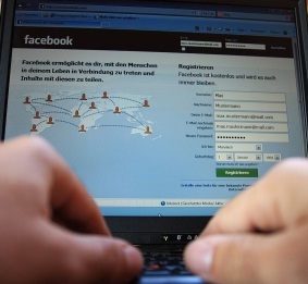 Facebook: Deutsche Beteiligung an ShopShare (Foto: pixelio.de, F. Gopp)