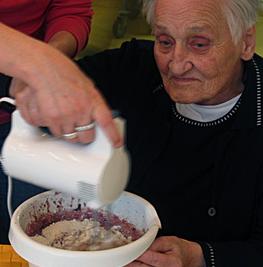 Demenzpatient: Zahl nimmt kontinuierlich zu (Foto: pixelio.de, G. Altmann)